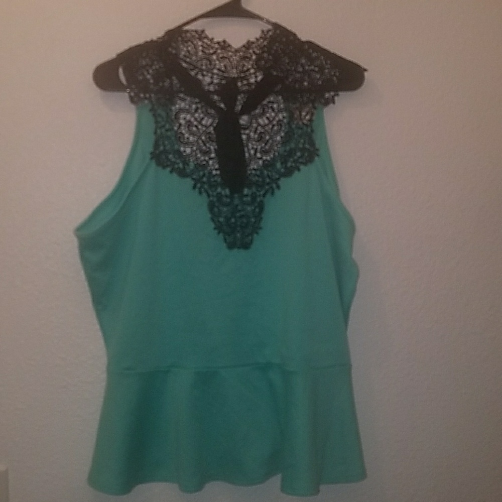 2xl Green top